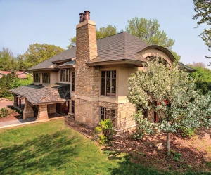 asphalt-roof-minneapolis-mn-custom-remodelers