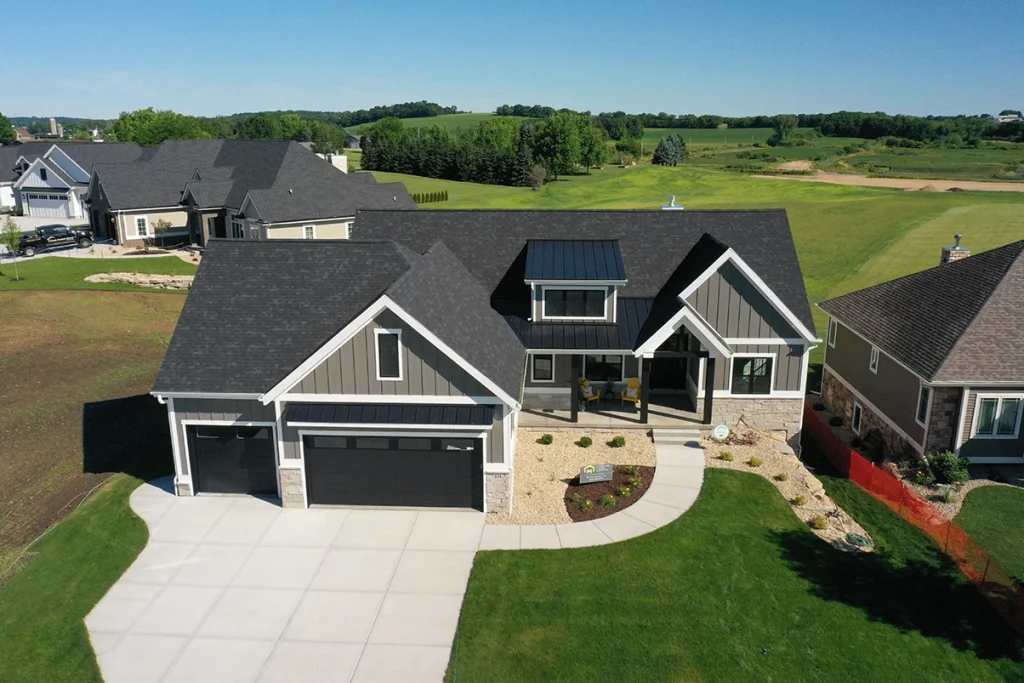 vinyl-siding-low-maintenance-twin-cities-custom-remodelers